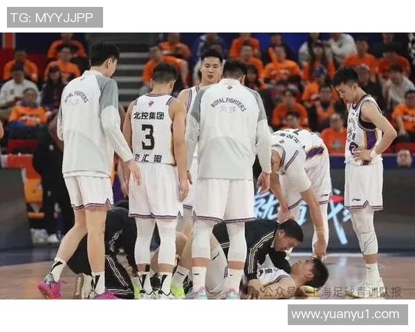 上海大鲨鱼迎战广东队激战即将上演球迷期待精彩对决 上海大鲨鱼迎战广东队激战即将上演球迷期待精彩对决